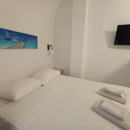 Basement Economy Center Apartment *