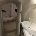 Basement Economy Center * Fira (Santorini)